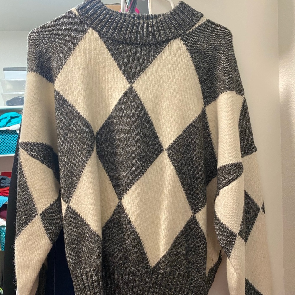 NWT H&M sweater